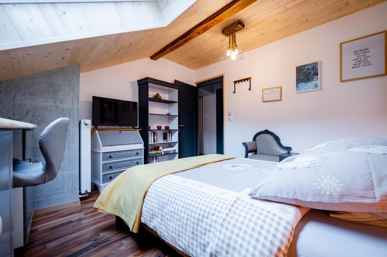 B&B Restaurant Le Pernollet Evionnaz Exteriör bild